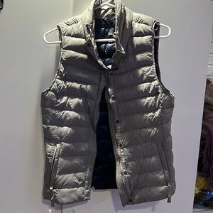 Puffer vest without the big puff